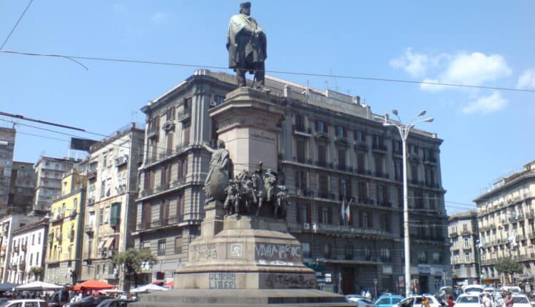 Napoli: al via il progetto per valorizzare in 8 anni Piazza Garibaldi. 