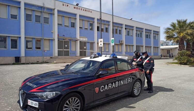 Ragusa, dai controlli sul territorio continua a emergere la circolazione di stupefacenti: 2 le denunce e più di 300g di droga sequestrati.