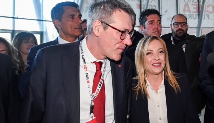 Botta e risposta tra il segretario della Cgil Maurizio Landini e la Premier Meloni sul lavorare il Primo Maggio