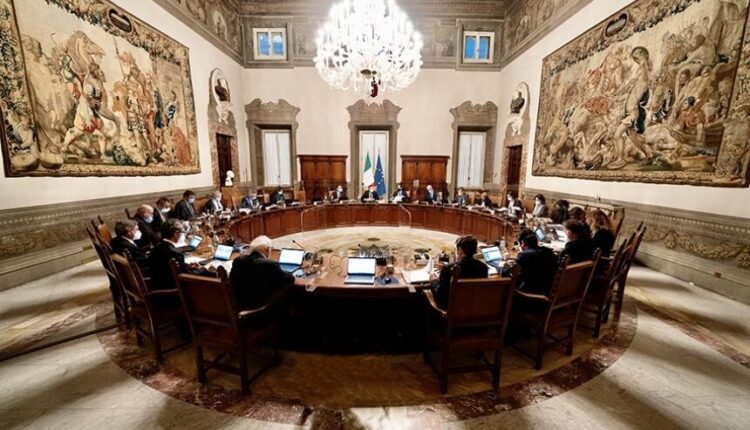 Consiglio dei Ministri: Adolfo Urso approva con procedura d'urgenza il disegno di legge annuale per il mercato e la concorrenza 2022