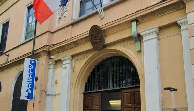 Vercelli, tratto in arresto per violenza, resistenza e lesione aggravata a un pubblico ufficiale.