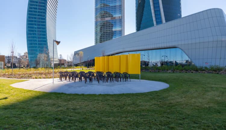 Milano: Nuove cinque opere in città in occasione di Artweek 2023