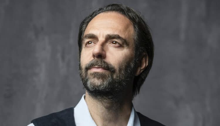 Milano: Neri Marcorè in "La buona novella" al Teatro Carcano