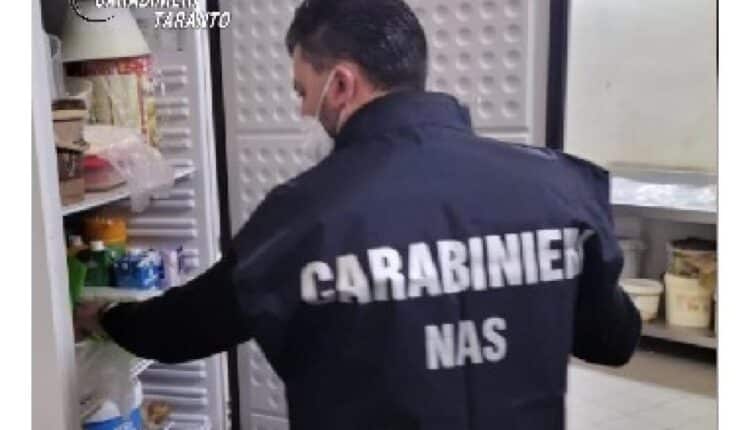 Taranto, controlli alimentari non superati da numerosi esercizi commerciali: gravissime le carenze igienico-sanitarie e strutturali. Circa 80 kg di prodotti ittici sequestrati allo Zoo Safari.