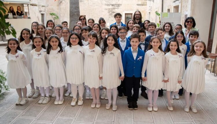 Brindisi: Premio Honestas, premiati cinque studenti nella terza edizione patrocinata dal ministero della Difesa