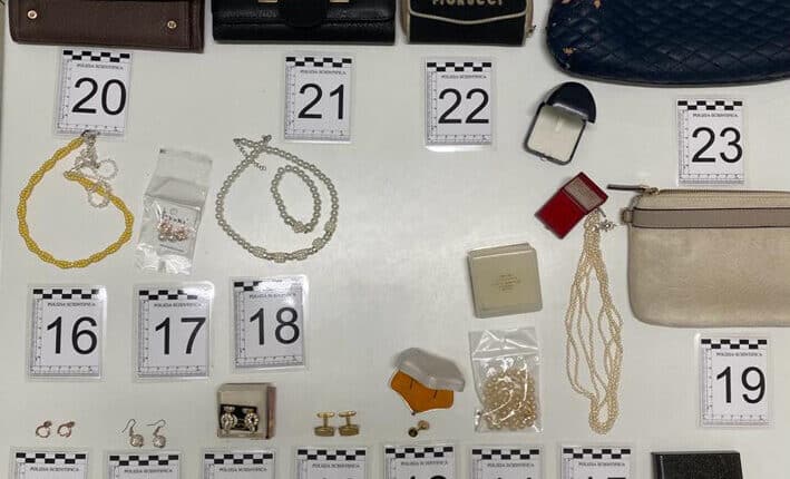 Lecce, dal centro Italia viaggiano per il Salento per compiere furti in appartamento: arrestati i presunti responsabili.