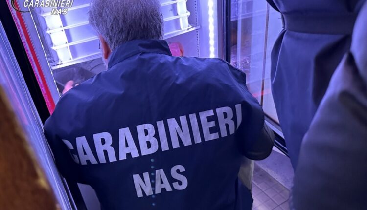 Livorno, sequestrati 20kg di alimenti etnici privi di rintracciabilità: sanzione di 1.500 euro per l’esercente.