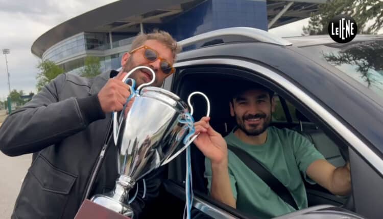 Italia 1, stasera, in prima serata, nell'ultimo appuntamento stagionale con "Le Iene" Pep Guardiola e Ilkay Gundogan del Manchester City ricevono il trofeo della Champions League dalla trasmissione TV