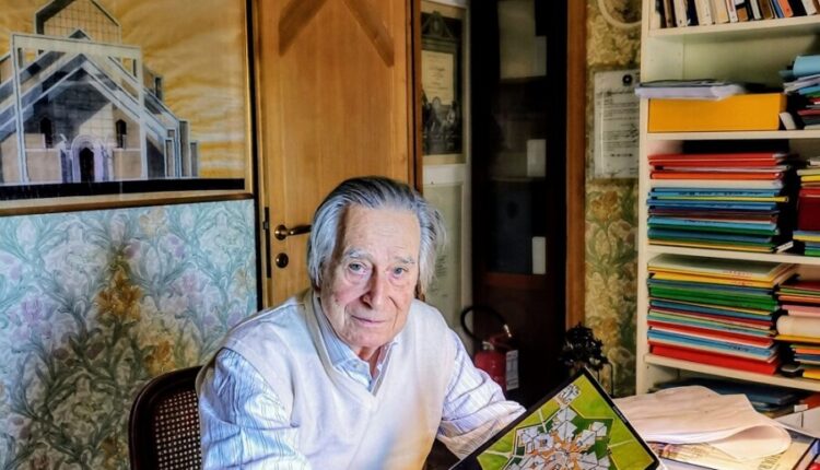 La Triennale di Milano ricorda Paolo Portoghesi, maestro dell'architettura moderna e contemporanea. 