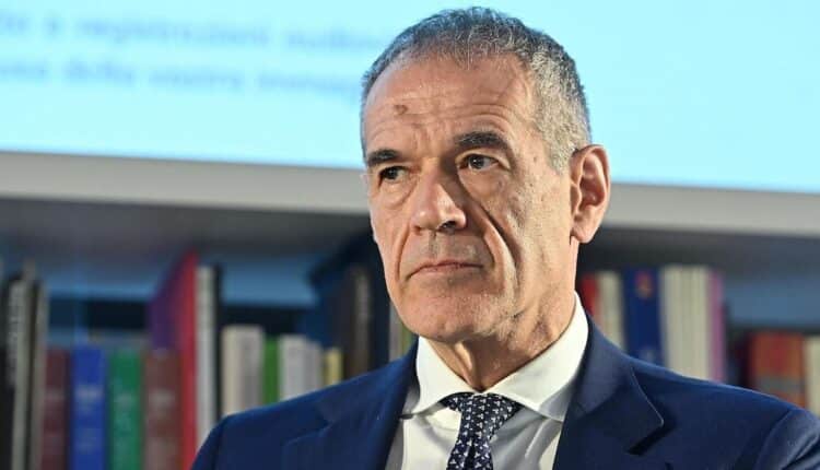 Carlo Cottarelli annuncia le dimissioni dal PD:" ora mi trovo a disagio su diversi problemi"