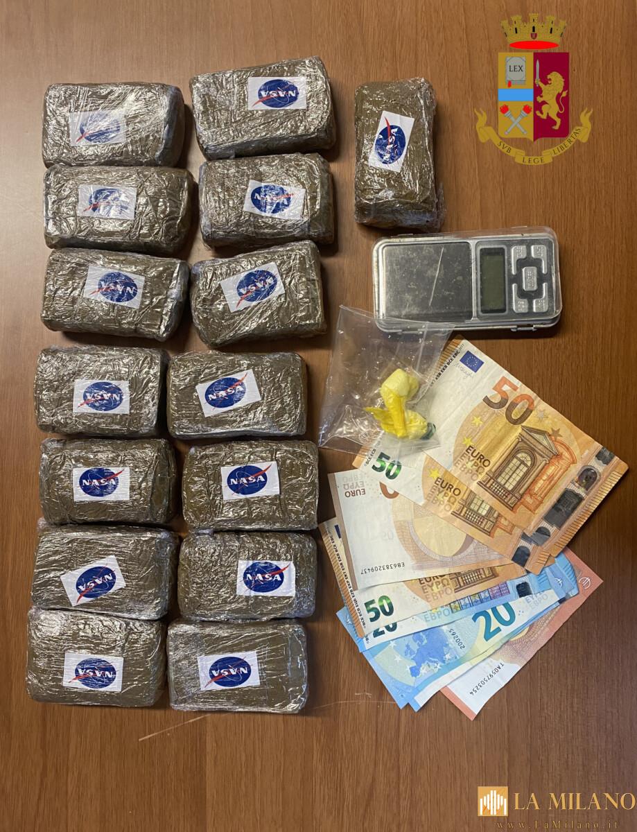Bolzano, arrestato uno spacciatore marocchino di 25 anni: nascondeva tutta la merce e i contanti nella cantina dell’abitazione.