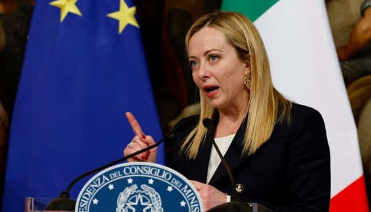 Tre modelli sul tavolo del governo: le opposizioni respingono qualsiasi ipotesi di elezione diretta del Presidente della Repubblica