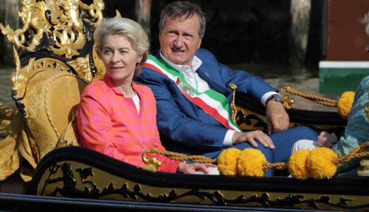 Ursula von der Leyen a Venezia: "è una meraviglia del mondo che è minacciato dal cambiamento climatico"