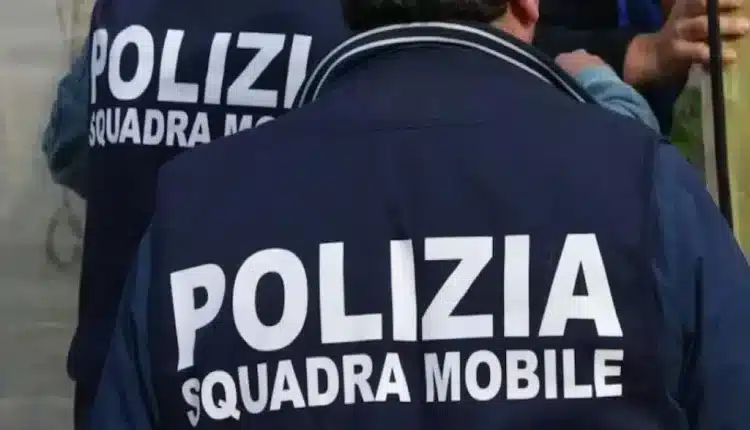 Comportamenti violenti verso la madre anziana e i familiari: arrestato un uomo a Brindisi