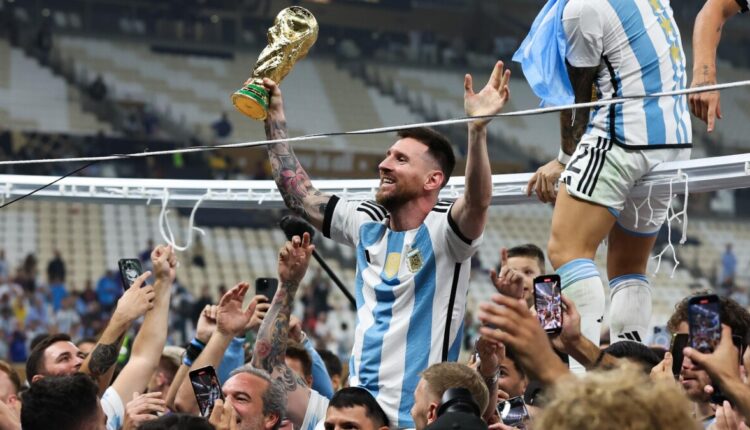 Apple TV+ annuncia una docuserie sul leggendario campione di calcio Lionel Messi e sulla sua carriera nella Coppa del Mondo, culminata con la vittoria dell'Argentina ai mondiali Qatar 2022