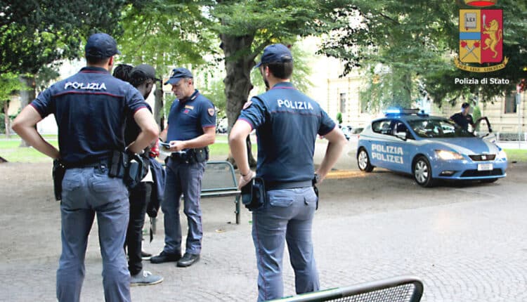 Bolzano: le volanti della Questura arrestano un pericoloso rapinatore di 31 anni.