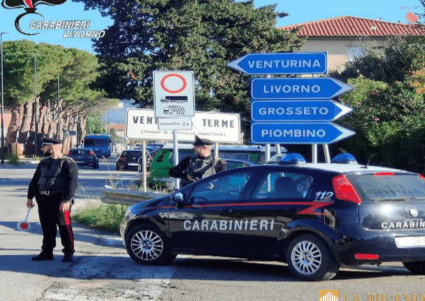 Provincia di Livorno: due uomini denunciati per aver tentato la “truffa dello specchietto” ai danni di un pensionato e sorpreso un sorvegliato speciale che violava l’obbligo di dimora
