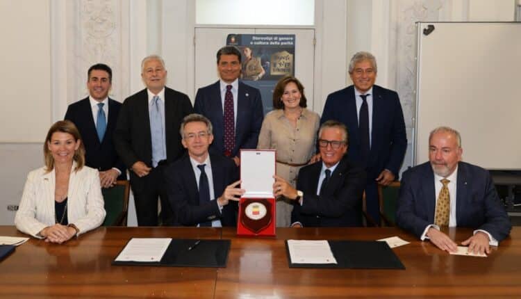 La delegazione NIAF in visita a Napoli, sottoscritta una lettera di intenti per valorizzare la cultura napoletana negli USA.