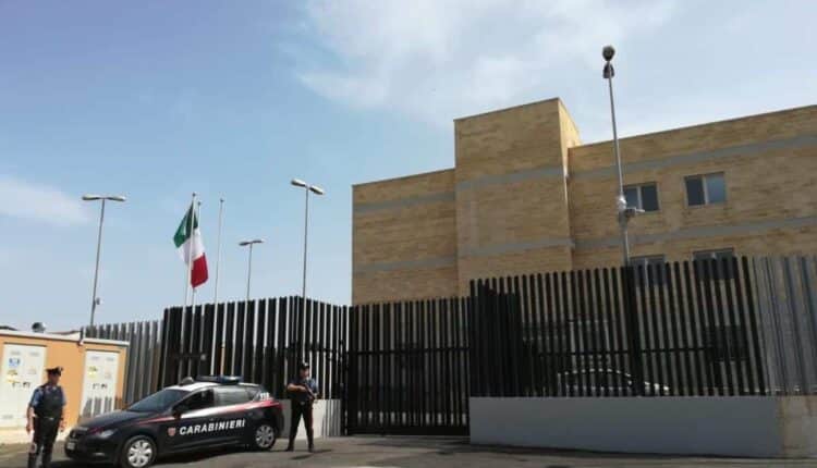 Augusta: manda la ex-moglie all’ospedale con un trauma cranico, arrestato 49enne dopo anni di maltrattamenti