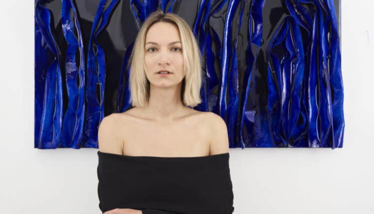 LIQUID BLUE - VALENTINAKI