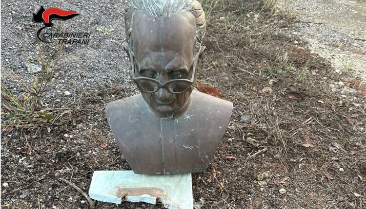 Trapani: Ritrovato il busto di Don D'oca