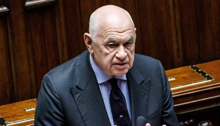 Nordio: "interverremo per attuare completamente l'art.15 della Costituzione"