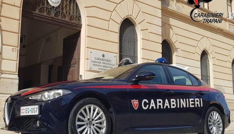 Trapani: spaccio di stupefacenti e guida sotto l’effetto di alcol, le denunce dei Carabinieri.