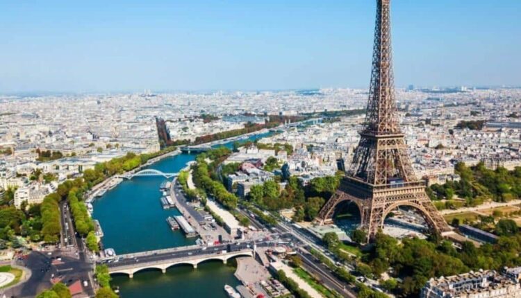 Dalla Francia arriva la denuncia di una "campagna di disinformazione russa"