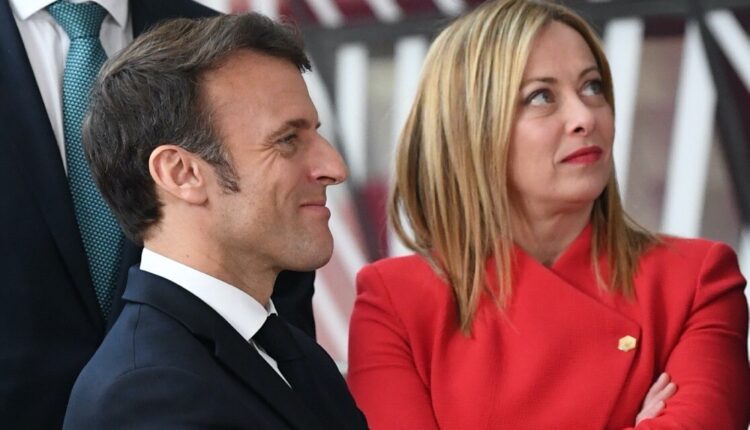 Giorgia Meloni e Macron: l'incontro all'Eliseo