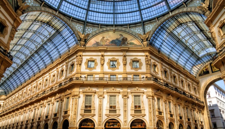Milano: è gara per due negozi in Galleria Vittorio Emanuele II