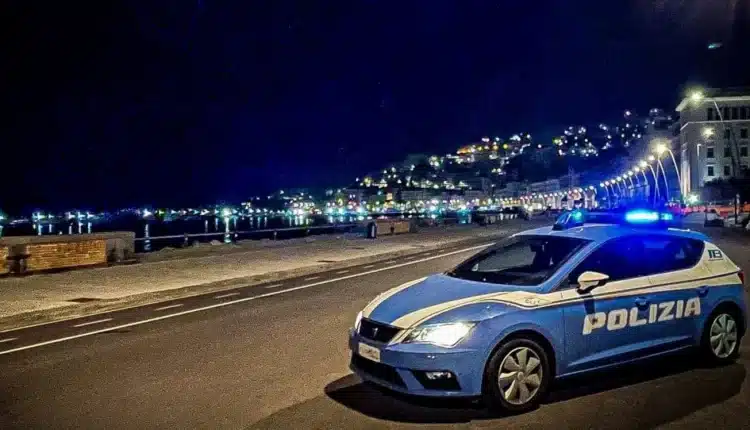 Miano (Na) : arrestato uno giovane napoletano per possesso di droga.