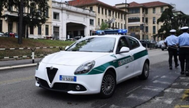 Torino: controlli della polizia di stato a San Salvario