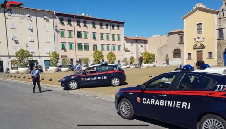 Livorno: fermati in possesso di un'auto rubata