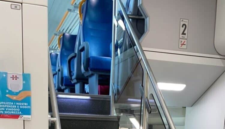 Livorno: si appropria di una borsa sul treno, bloccato dalla vittima e da un carabiniere libero dal servizio