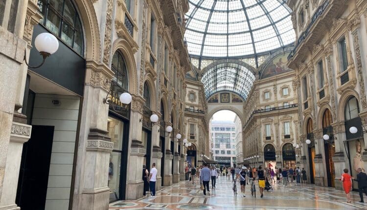 Milano: Galleria Vittorio Emanuele II, nuovo negozio in ex istituto di credito, pronta la gara per uno spazio da 118metri quadri