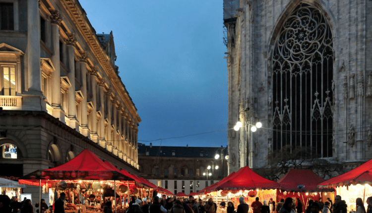Milano: al via alla ricerca di sponsor per la realizzazione di alberi, luminarie e mercatini per la festività