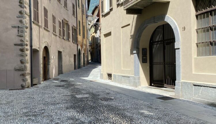 Sondrio: Via dei Palazzi, concluso l'intervento per valorizzare il nucleo storico.