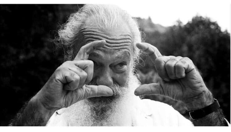 Venerdì 28 luglio su Canale 5 in seconda serata "Tiziano Terzani: il viaggio della vita"