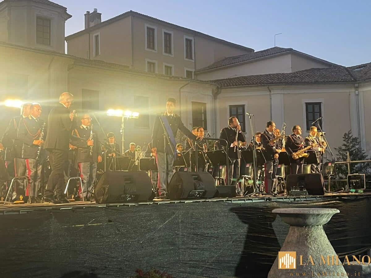 Loreto: marce militari tradizionali, brani originali e musica classica e contemporanea all’esibizione della Banda Musicale della Polizia di Stato