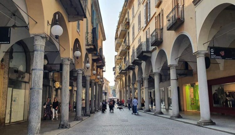 Novara: rapina in pieno centro, arrestati 4 ragazzi. 