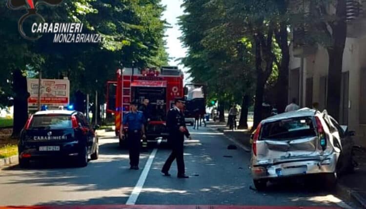 Sparatoria a Seregno, colpi contro l'auto di un 56enne che ferito finisce contro un camion.