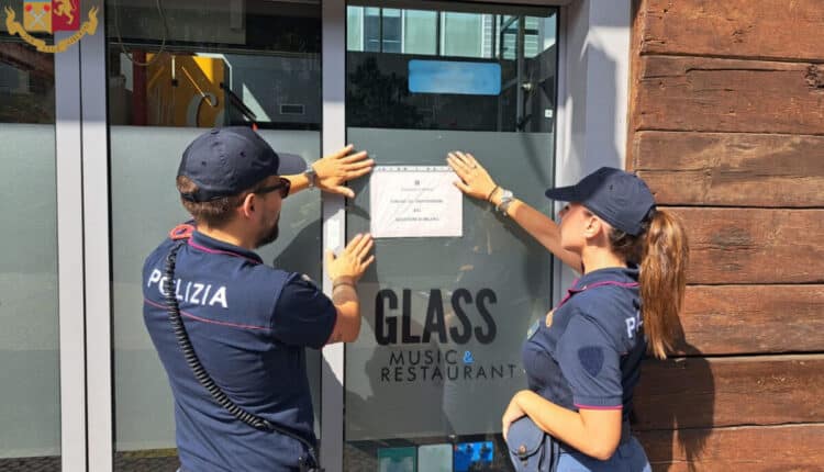 20230824 foto sospensione licenza 10gg Glass Music Restaurant
