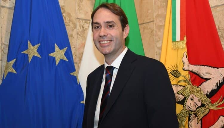 Al via due bandi per complessivi 27 milioni di euro destinati alla promozione del vino siciliano nei mercati extra Ue e alla qualificazione della viticoltura e dell’enologia