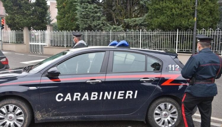 Firenze: rapinatori seriali a minorenni, 7 rapine e due arresti.