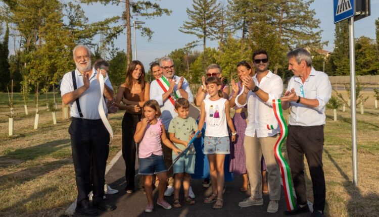 Mantova: inaugurata la pista ciclabile in viale di Poggio Reale.