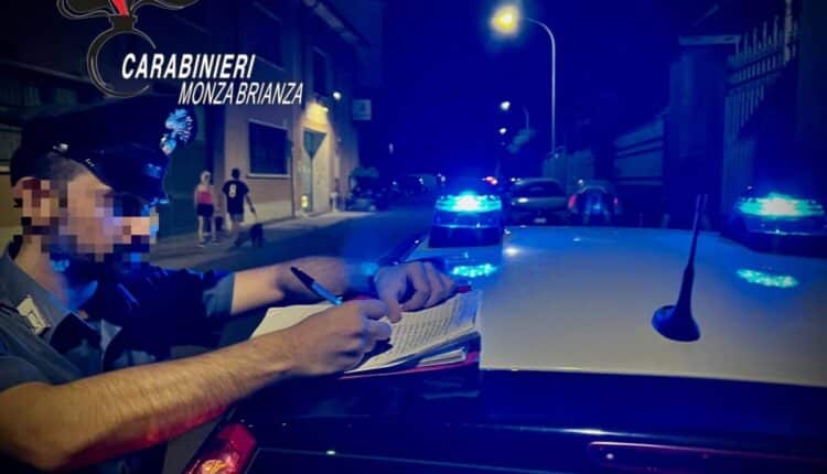 Si masturba al bar davanti una mamma e figlia 12enne e poi la minacciarla di morte