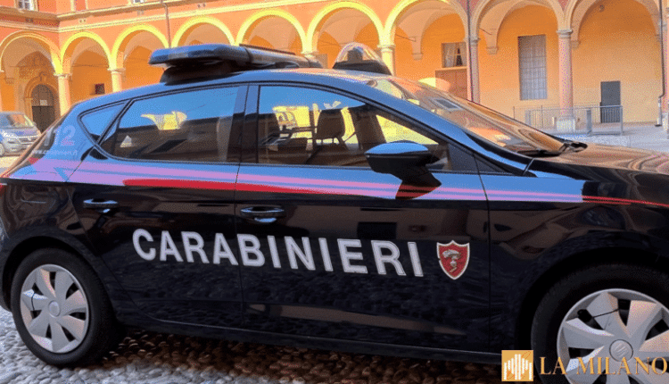 Corriere sostituisce il contenuto di pacchi che dovevano essere resi a una società di abbigliamento, denunciato dai Carabinieri
