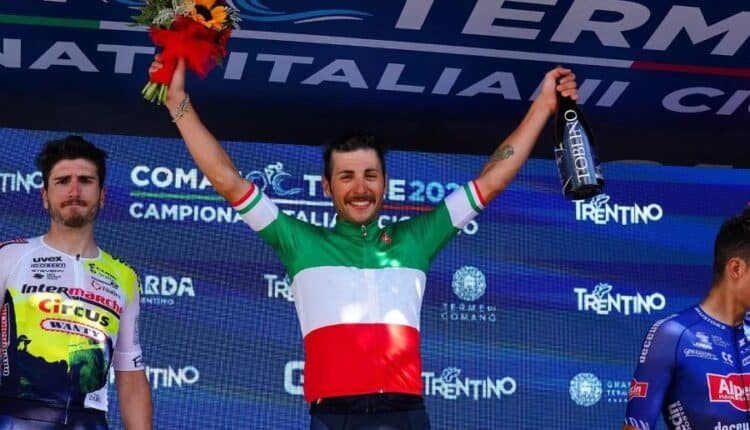 Firenze, a Simone Velasco campione italiano di ciclismo le Ali del Pegaso