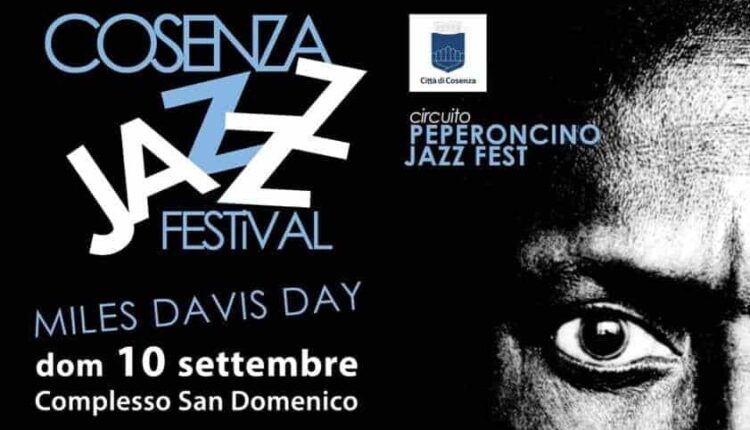 Dopo il lungo tour estivo il XXII Peperoncino Jazz Festival approda a Cosenza.