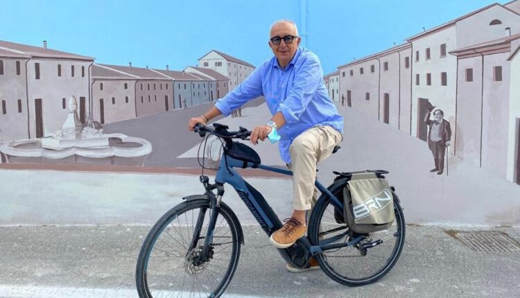 C'è il "Giretto d'Italia 2023", Belloni: «Pesaro, Città della Bicicletta invita tutti a salire in sella, mercoledì dalle 7 alle 10, per una bella sfida di mobilità sostenibile»